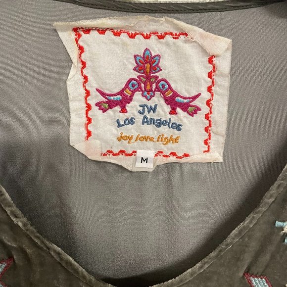 Johnny Was Clothing JWLA Embroidered Velvet Tunic Size Medium - Picture 7 of 7